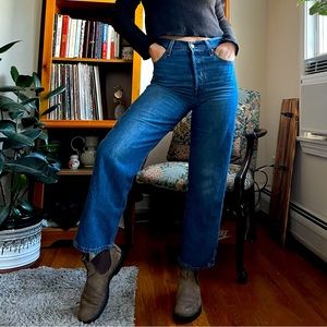 **SOLD** Ribcage Straight Levi’s